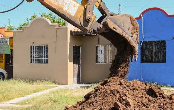 ATIENDE EL OOMAPAS DE CAJEME RED SANITARIA EN COLONIAS DEL NORESTE DE LA CIUDAD