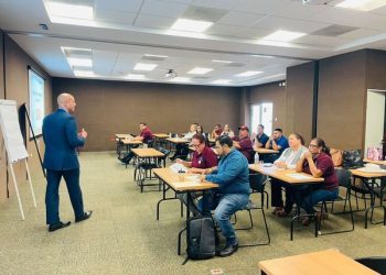 TRABAJADORES DE OOMAPASC TOMAN CURSO DE CONTROL DEL ESTRÉS