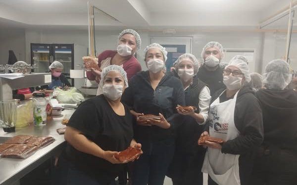 REALIZAN TALLER PARA ELABORACIÓN DE CHORIZO