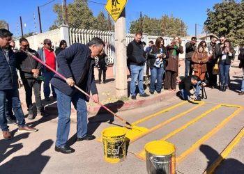 PRESIDENTE LAMARQUE ARRANCA CON PROGRAMA DE SEÑALIZACIÓN VIAL EN ZONA ESCOLAR