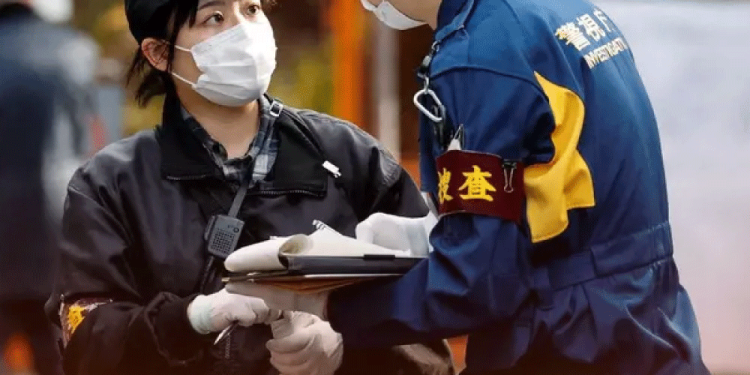 Policías salvan a niña de tres años que sufrió asfixia por atragantamiento