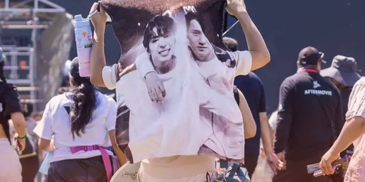 Cazzu aclara rumores sobre Ángela Aguilar y niega problemas legales con Nodal