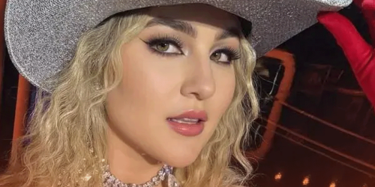 Melenie Carmona presume cinturita de avispa tras someterse a una liposucción