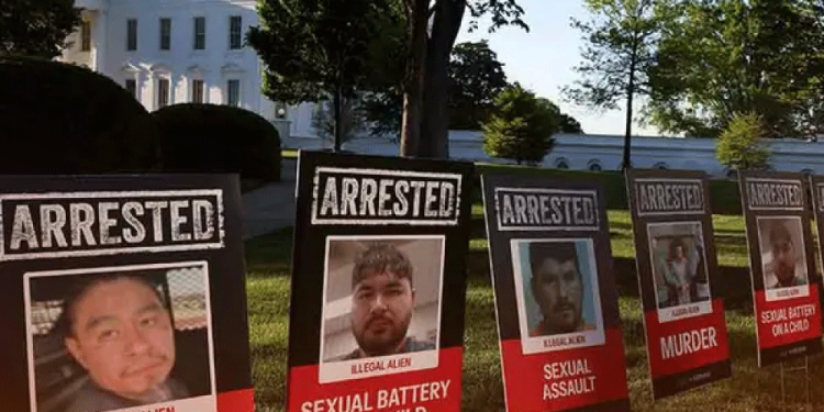 Regresan ambulantes a su ubicación original