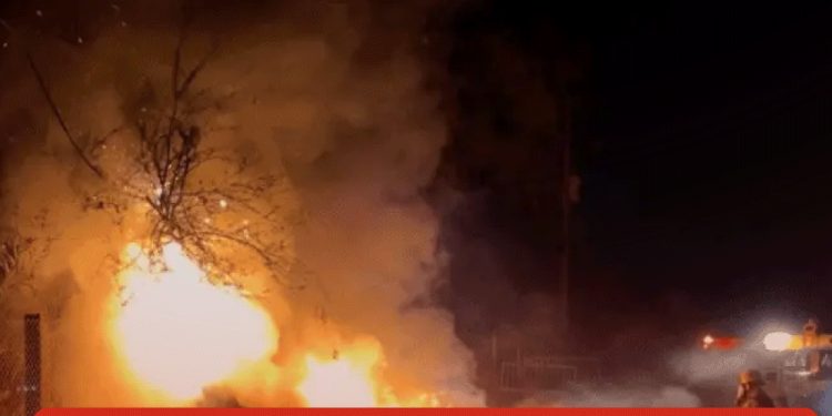 Incendio de camión y yate moviliza a los cuerpos de emergencia en Empalme