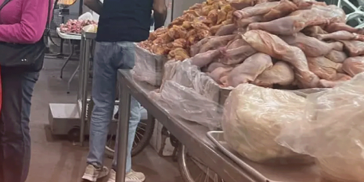 Kim Kardashian se convierte en abogada sin haber pisado una universidad