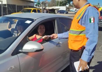 EQUIPO DE TRANSITO SIGUE CUIDANDO LAS CALLES EN VACACIONES