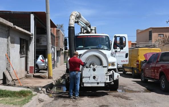 OOMAPASC REALIZA TRABAJOS EN COL. SOSTENES VALENZUELA