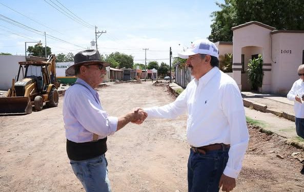 ALCALDEDE CAJEME SUPERVISA DIVERSAS OBRAS DE PAVIMENTACIÓN Y DRENAJE
