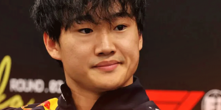 Red Bull alista salida de Tsunoda y busca nuevo piloto para 2026
