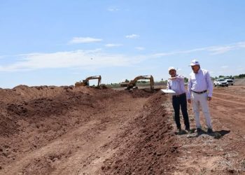 Alcalde Lamarque supervisa la construcción del colector Urbis-Misioneros