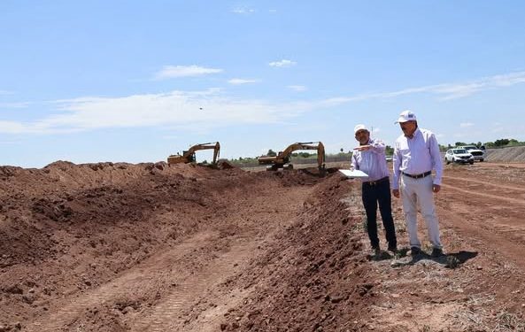 Alcalde Lamarque supervisa la construcción del colector Urbis-Misioneros