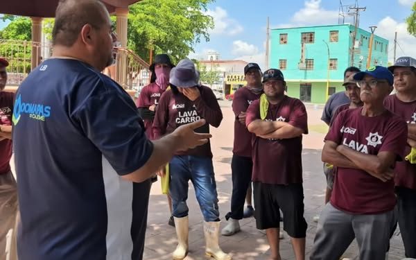 “Espacio de Cultura del Agua” impartieron  pláticas a lavacoches