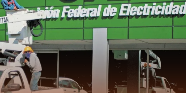 CFE logra restablecer energía a más de 18 mil usuarios afectados por lluvias en el país