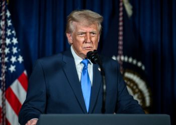 Carín León pospone shows en León por dengue