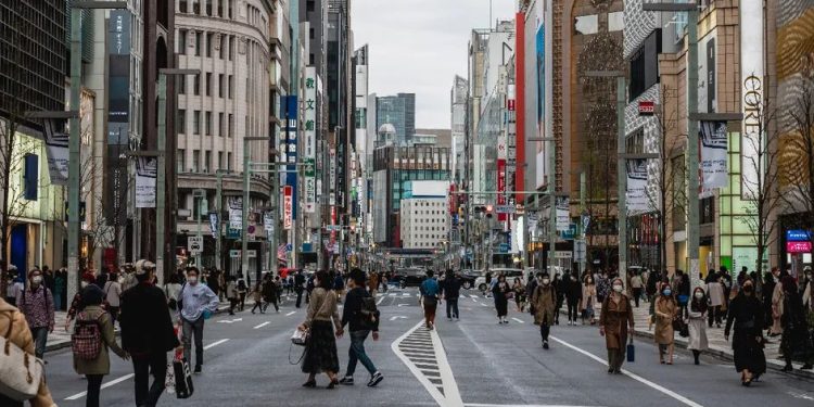 ROBO MILLONARIO EN TOKIO