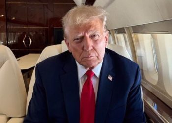 BUSCAN DESALOJAR A BILLIE EILISH EN LOS ÁNGELES