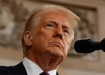 DONALD TRUMP ANUNCIA NUEVO INCREMENTO DE ARANCELES Y GENERA REACCIONES INTERNACIONALES