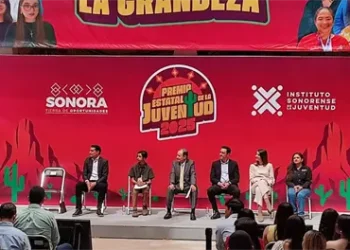 Alfonso Durazo encabeza entrega del Premio Estatal de la Juventud 2025 en Sonora