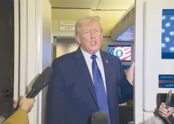 Trump lanza advertencias a Irán y a Cuba