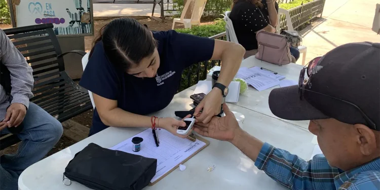 Trump lanza advertencias a Irán y a Cuba