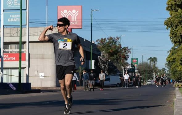 Iniciando mes con “Domingueando en Bici y +” sobre la calle Náinari
