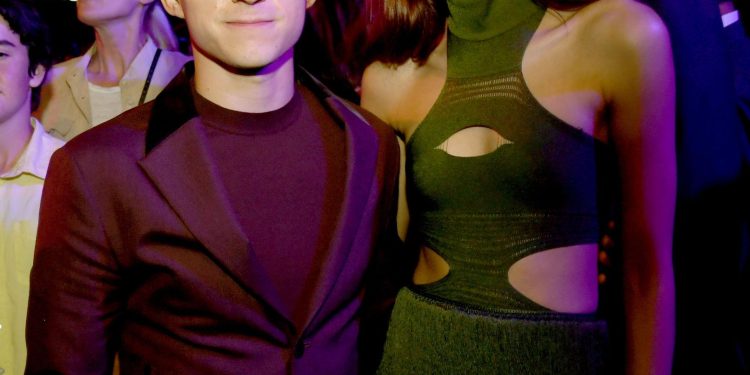 ¡ZENDAYA Y TOM HOLLAND YA SERÍAN MARIDO Y MUJER!