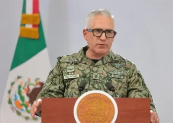 DURAZO RECONOCE A AGENTES DE LA AMIC POR SU LABOR EN SEGURIDAD EN SONORA