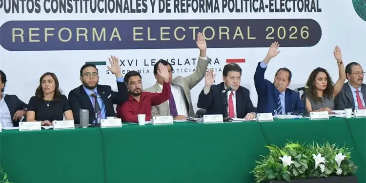 REFORMA ELECTORAL AVANZA EN COMISIONES PESE A FALTA DE APOYO DE ALIADOS