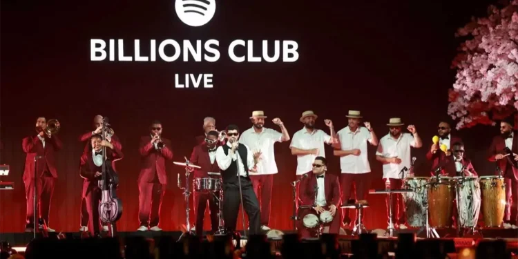 Bad Bunny estrena concierto exclusivo en Spotify grabado en Japón