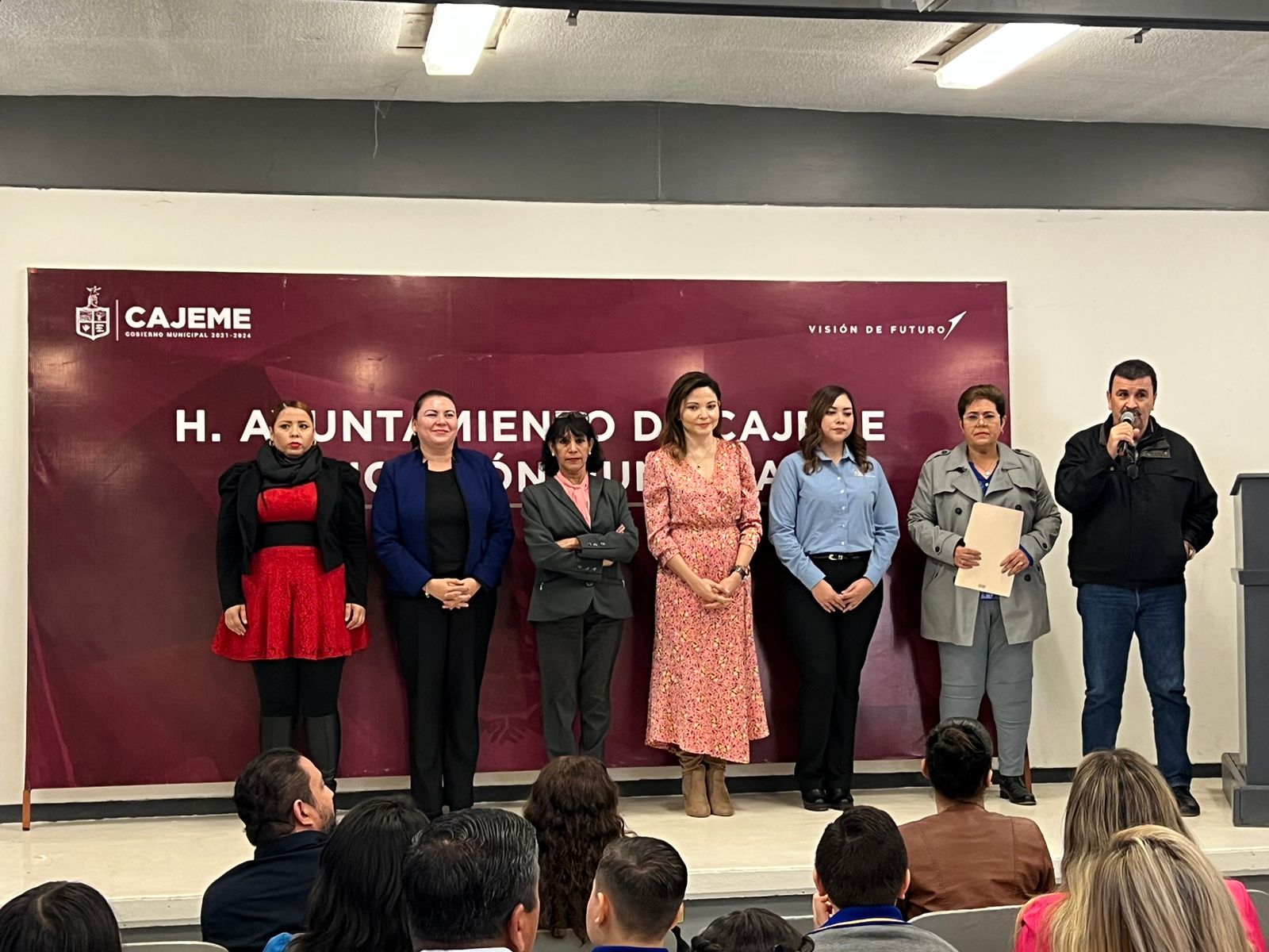 PREMIAN A CONCURSANTES DE DECLAMACIÓN «A NUESTROS HÉROES REVOLUCIONARIOS»