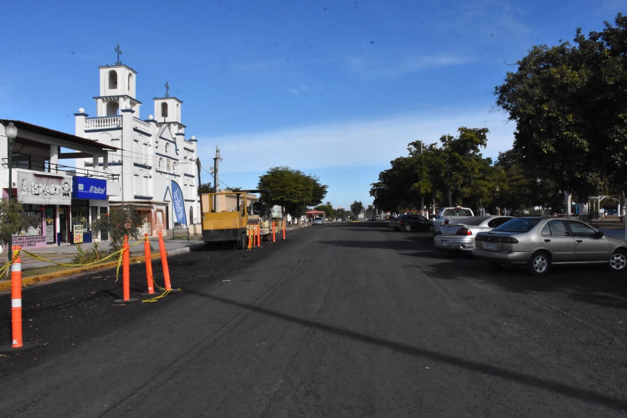 SUPERVISA ALCALDE AVANCE EN OBRA DE PAVIMENTACIÓN Y REHABILITACIÓN DE INFRAESTRUCTURA SANITARIA