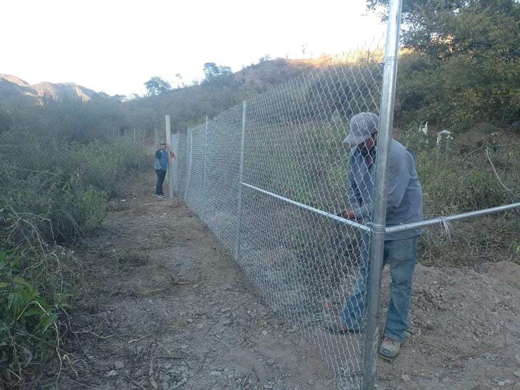 Panteón en la comunidad de Tepoca ya tiene cerco perimetral