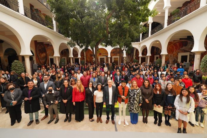 326735690_835088990917451_1211850390604693650_n