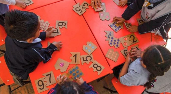 Regresan más de 35 mil alumnos que abandonaron estudios en pandemia