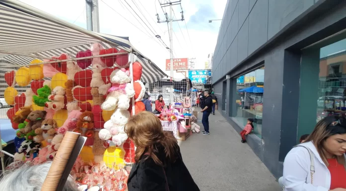 Incrementan ventas en el centro por San Valentín