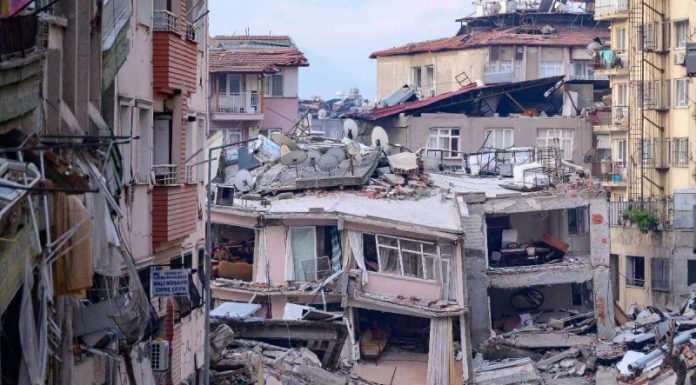 A una semana del terremoto, suman más de 35 mil muertos en Turquía y Siria
