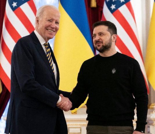 Biden realiza visita sorpresa a Ucrania y promete nueva entrega de armas