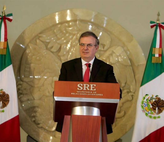 México lamenta retiro de embajador de Perú