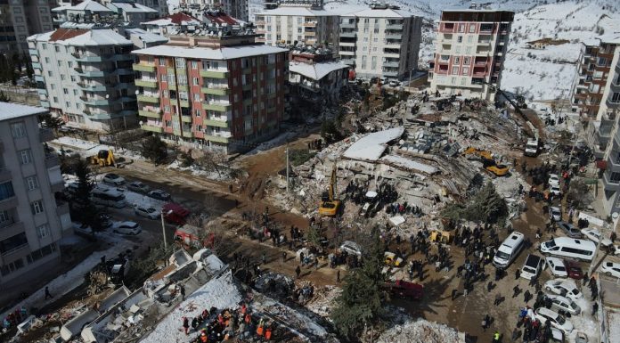 Sube a más de 19 mil cifra de muertos por los sismos en Turquía y Siria