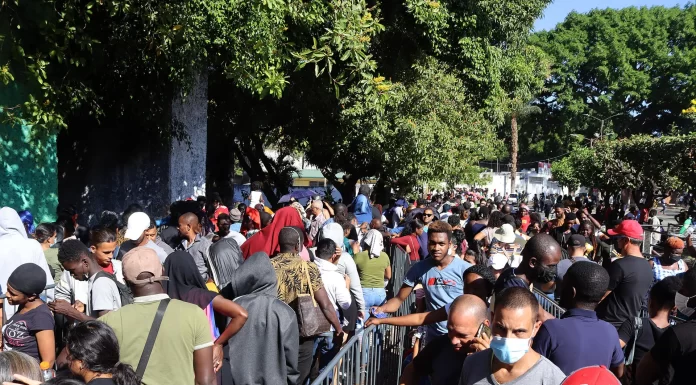 Organizaciones estiman que 90 mil migrantes pasan cada mes por frontera sur de México