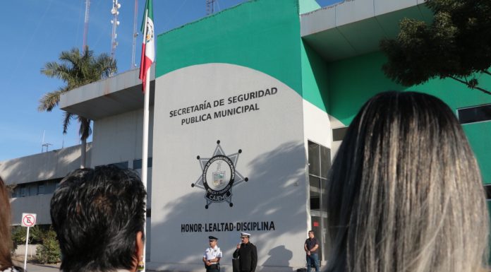 REALIZA POLICÍA MUNICIPAL TRADICIONAL LUNES CÍVICO