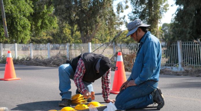 COLOCA SSPM REDUCTORES DE VELOCIDAD EN KINO Y 300
