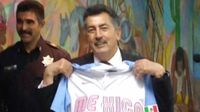 piden-a-lamarque-cano-hacer-un-homenaje-a-giovanni-gallegos-01059002-focus-0.02-0.38-784-440