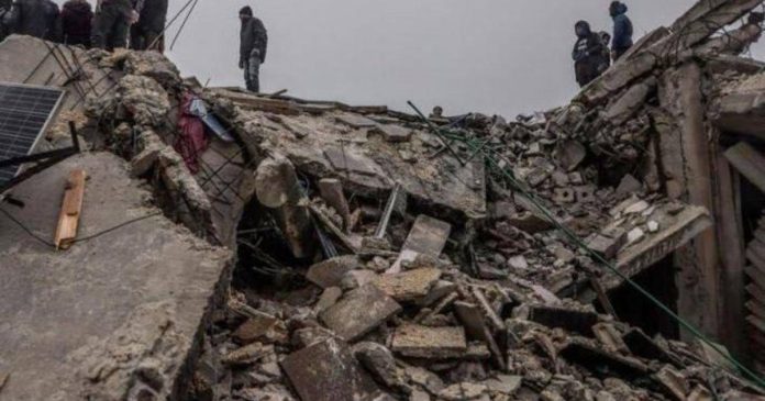 terremoto-en-afganistan-y-pakistan-hay-varios-muertos-325dda8d-focus-0-0-1300-866