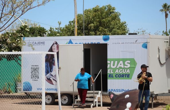 VECINOS DE LA COLONIA PIONEROS DE CAJEME SON ATENDIDOS EN MODULO MOVIL DEOOMAPAS ESTE SABADO