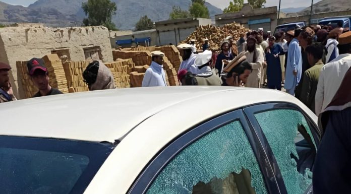 Tiroteo en una escuela en Pakistán deja 7 profesores muertos; alumnos sobreviven