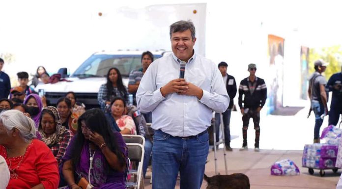 Conapesca entrega apoyos a pescadores Comca’ac Seris