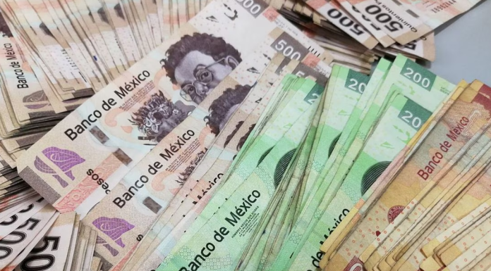 Superpeso toca los 17.20 pesos y marca nuevo mínimo en el año; sigue imparable