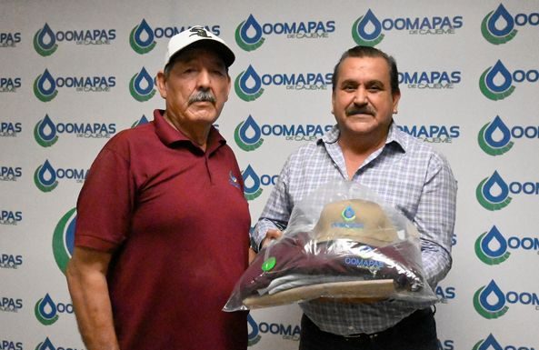 CON LA ENTREGA DE UNIFORMES AL PERSONAL OPERATIVO Y ADMINISTRATIVO EL OOMAPAS DE CAJEME PROTEGE LA INTEGRIDAD Y BIENESTAR DE LOS TRABAJADORES
